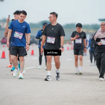 Runner Photo 7525596