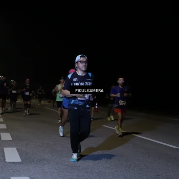 Runner Photo 7525600