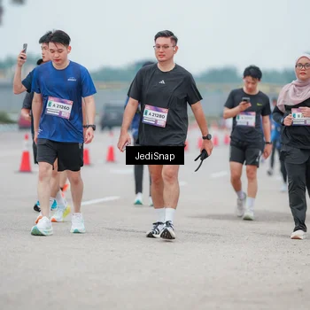 Runner Photo 7525606