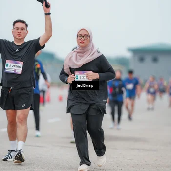 Runner Photo 7525612