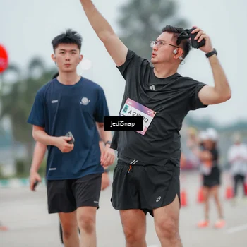 Runner Photo 7525623