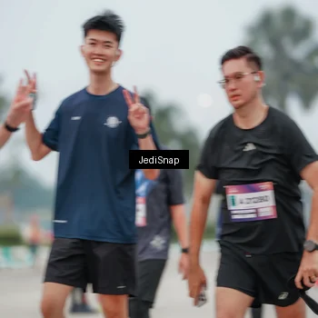 Runner Photo 7525635