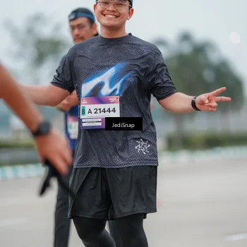 Runner Photo 7525640
