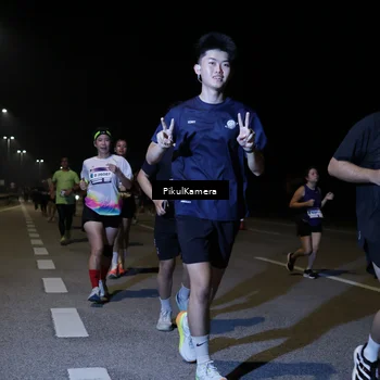 Runner Photo 7525648