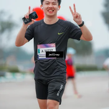 Runner Photo 7525659