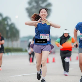 Runner Photo 7525667