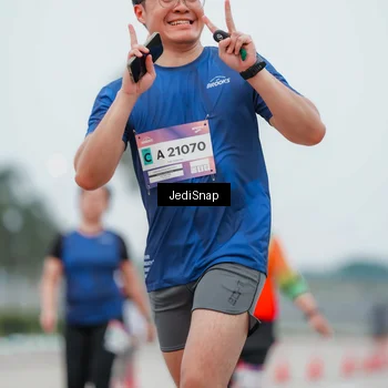 Runner Photo 7525686