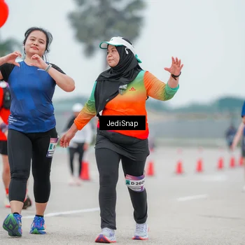 Runner Photo 7525687