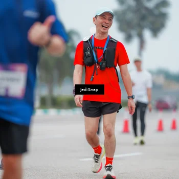 Runner Photo 7525704