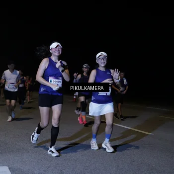Runner Photo 7525738