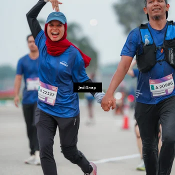 Runner Photo 7525746