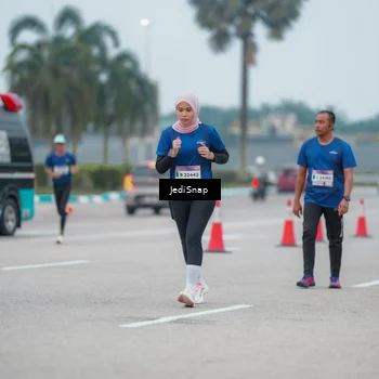 Runner Photo 7525764