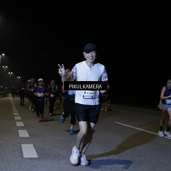 Runner Photo 7525770