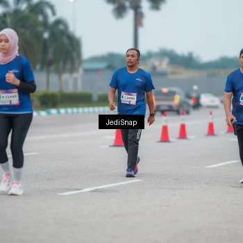 Runner Photo 7525771