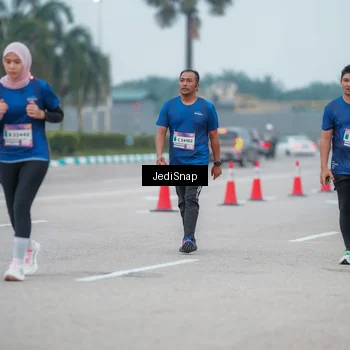Runner Photo 7525772