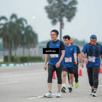 Runner Photo 7525788