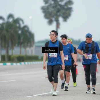 Runner Photo 7525790