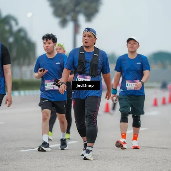 Runner Photo 7525792