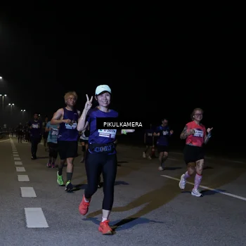 Runner Photo 7525799