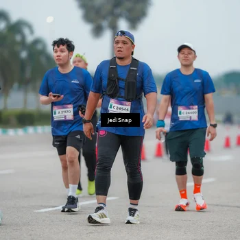 Runner Photo 7525801