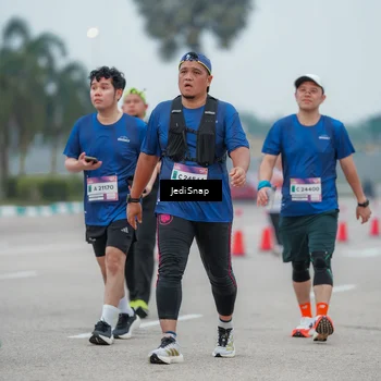 Runner Photo 7525803