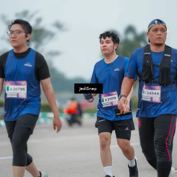 Runner Photo 7525809