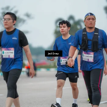 Runner Photo 7525810