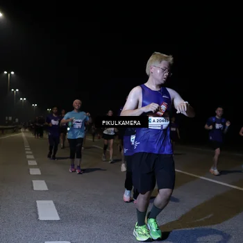 Runner Photo 7525812