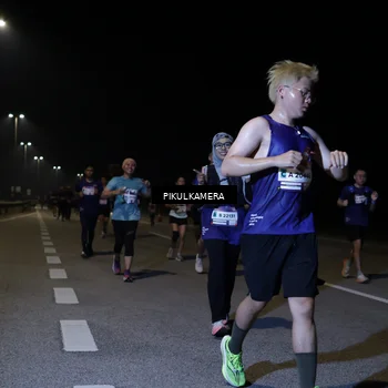Runner Photo 7525813