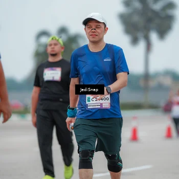 Runner Photo 7525818