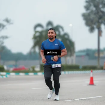 Runner Photo 7525844