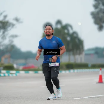 Runner Photo 7525847
