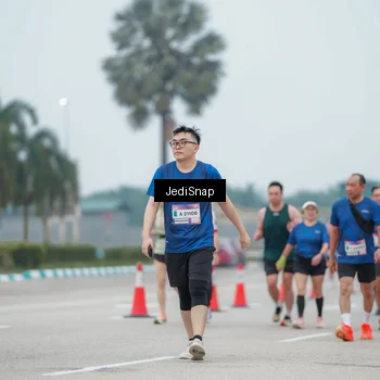 Runner Photo 7525852