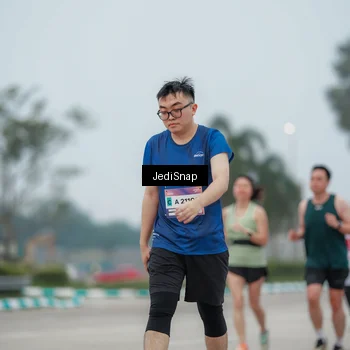 Runner Photo 7525864