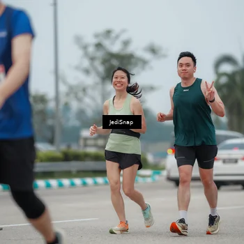 Runner Photo 7525868