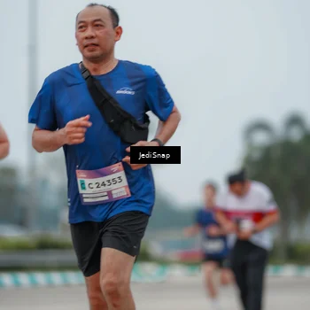 Runner Photo 7525876