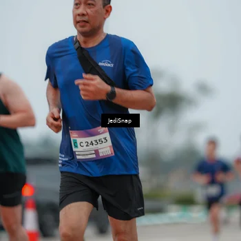 Runner Photo 7525880