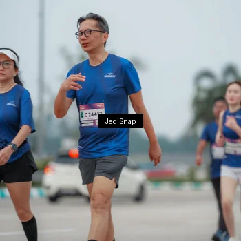 Runner Photo 7525893