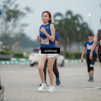 Runner Photo 7525895