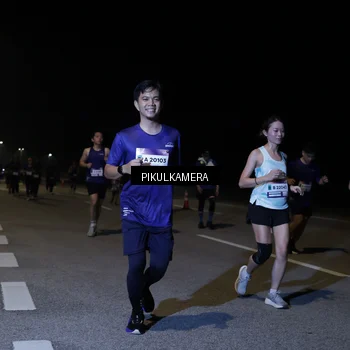 Runner Photo 7525900