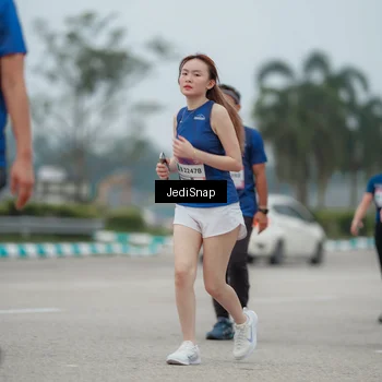 Runner Photo 7525904