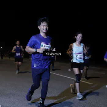 Runner Photo 7525909