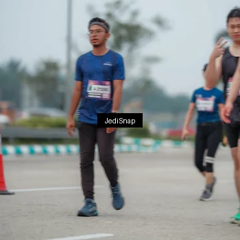 Runner Photo 7525917