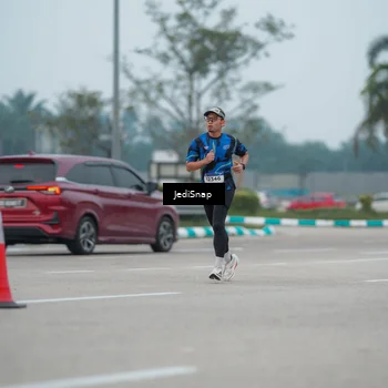 Runner Photo 7525933