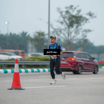 Runner Photo 7525940