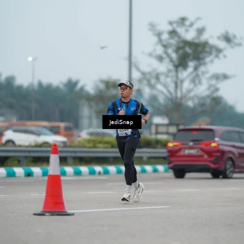 Runner Photo 7525942