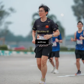 Runner Photo 7525973