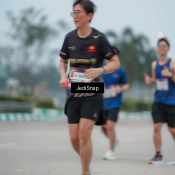 Runner Photo 7525983