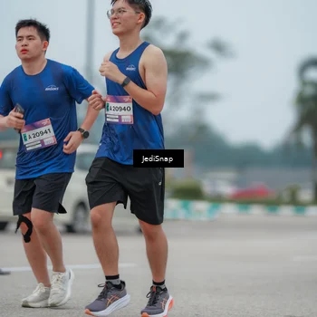 Runner Photo 7525989
