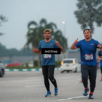 Runner Photo 7525998